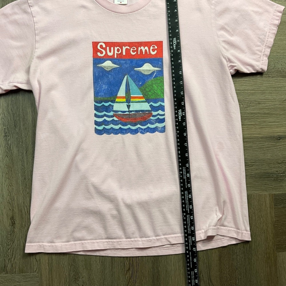 Supreme Sailboat UFO Graphic T-Shirt  Light Pink Mens Medium Made in USA Cotton - Picture 8 of 8